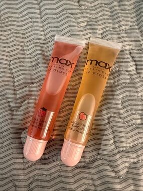 5/$25 Cherimoya Ultra Shine Lip Gloss Duo strawberry & Peach set of 2